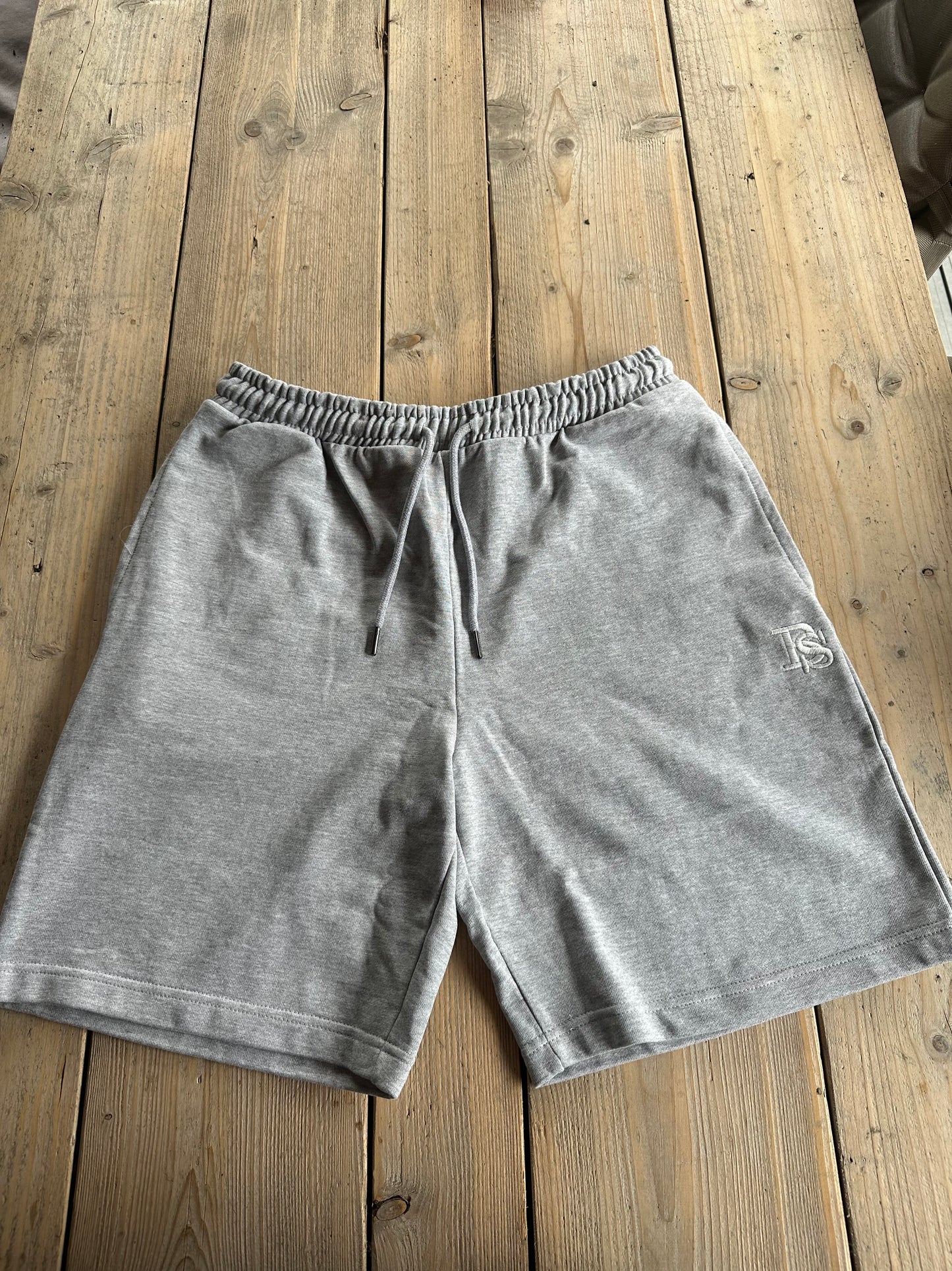 Heavy Icon Sign shorts