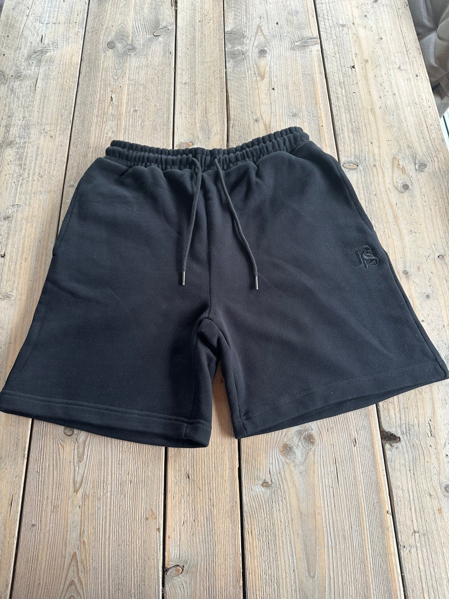 Heavy Icon Sign shorts